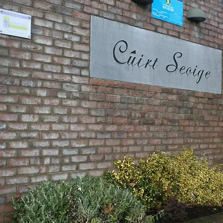 Appartamento Cuirt Seoige, City